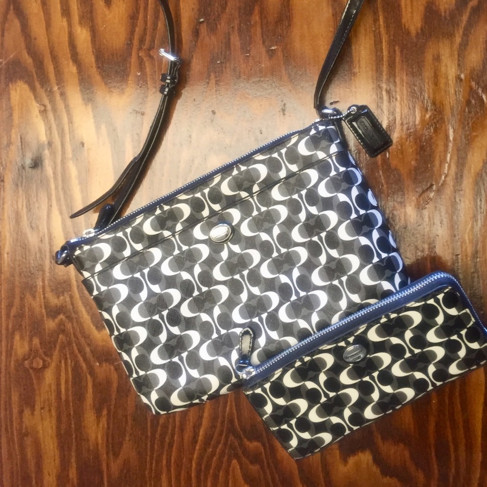 SOLD Coach Peyton dream “C”  purse w/ wallet